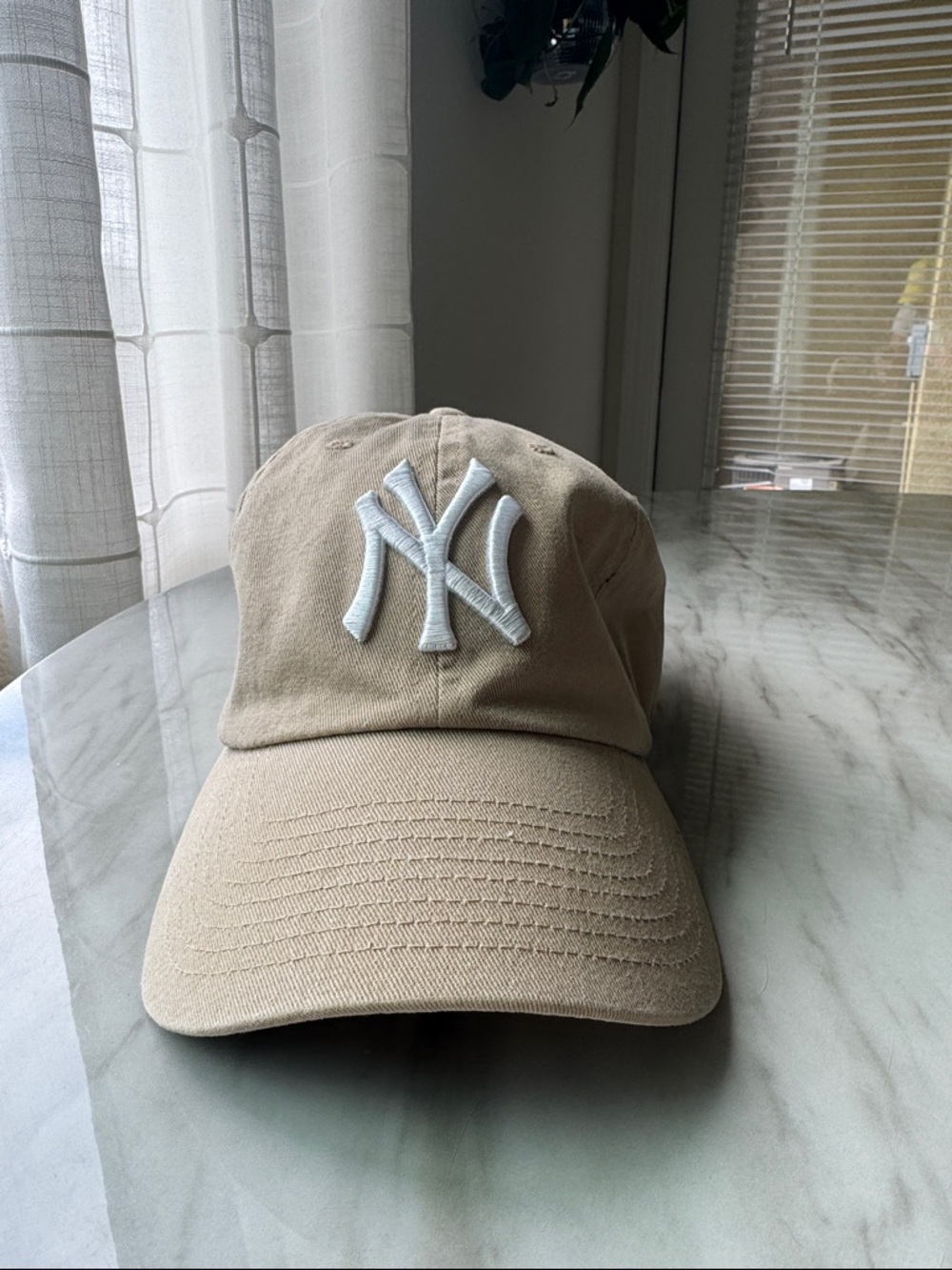 ‘47 New York Yankees Tan Baseball Cap with White NY Logo